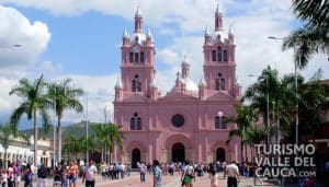 Basílica de Buga Señor de los Milagros - Foto 1