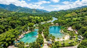 Puerto Amor, Palmira: balneario y piscinas naturales